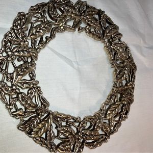 Elegant Silver Plated Holly Wreath Trivet